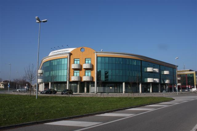 CENTRO COMMERCIALE - DIREZIONALE - PADOVA