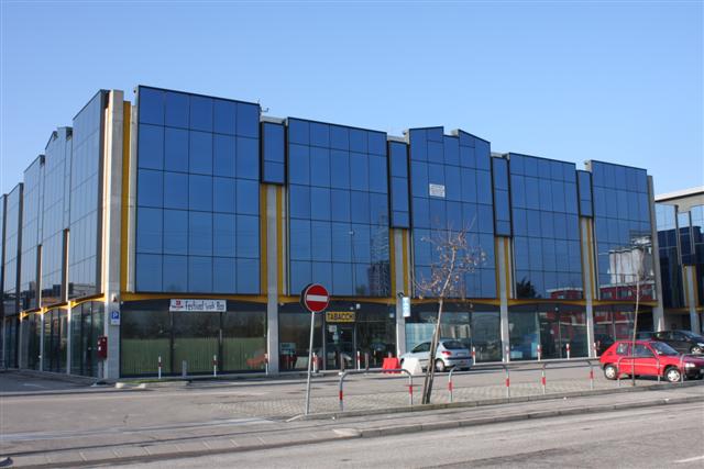 CENTRO COMMERCIALE - DIREZIONALE - PADOVA